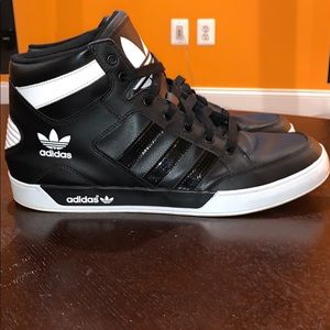 Adidas Hard Court Hi Black/White sz 13